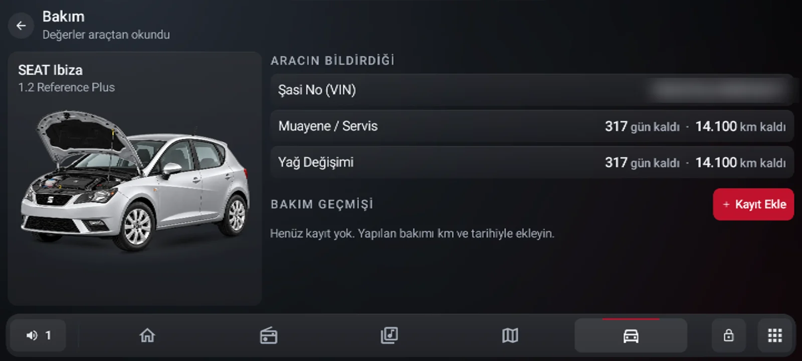 Bakım: muayene ve yağ bakımına kalan gün/km araçtan okunuyor (şasi numarası gizlendi)